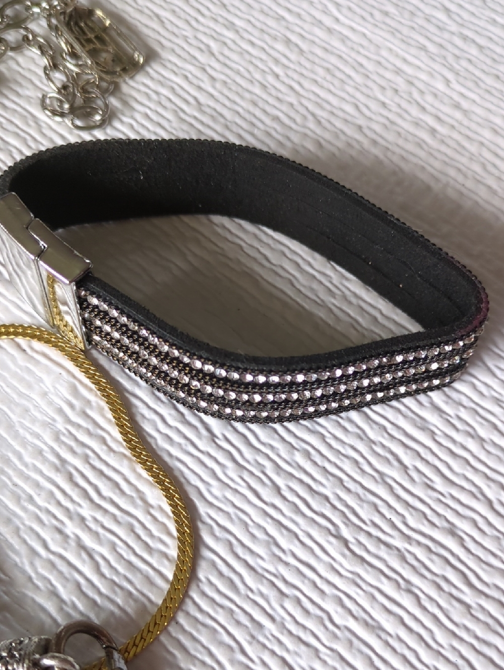 🎂Y12 Lot of More than 15 Bracelets and Bangles - Various Metals and Acrylic - Picture 13 of 14